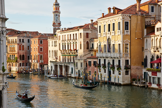 Grand Canal in Italy 680x453